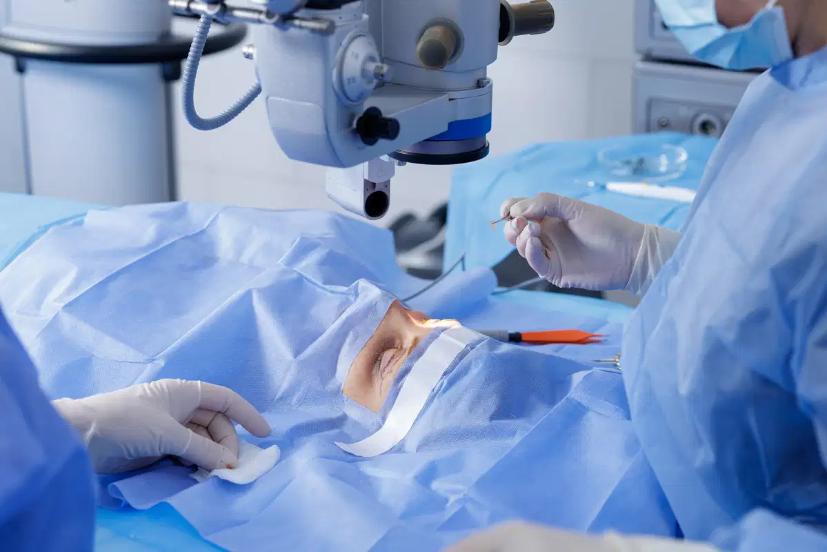 LASIK Versailles | Prix et Récupération